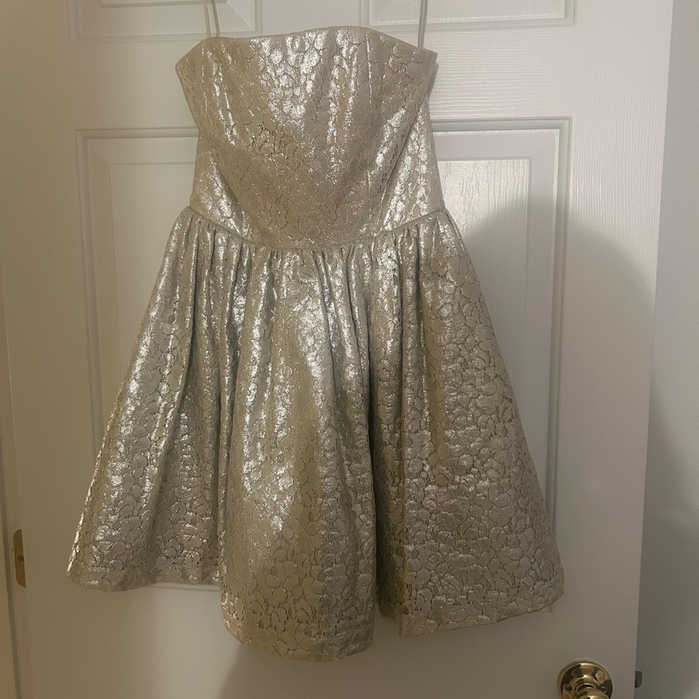 Alice + Olivia Silver Floral Formal Dress